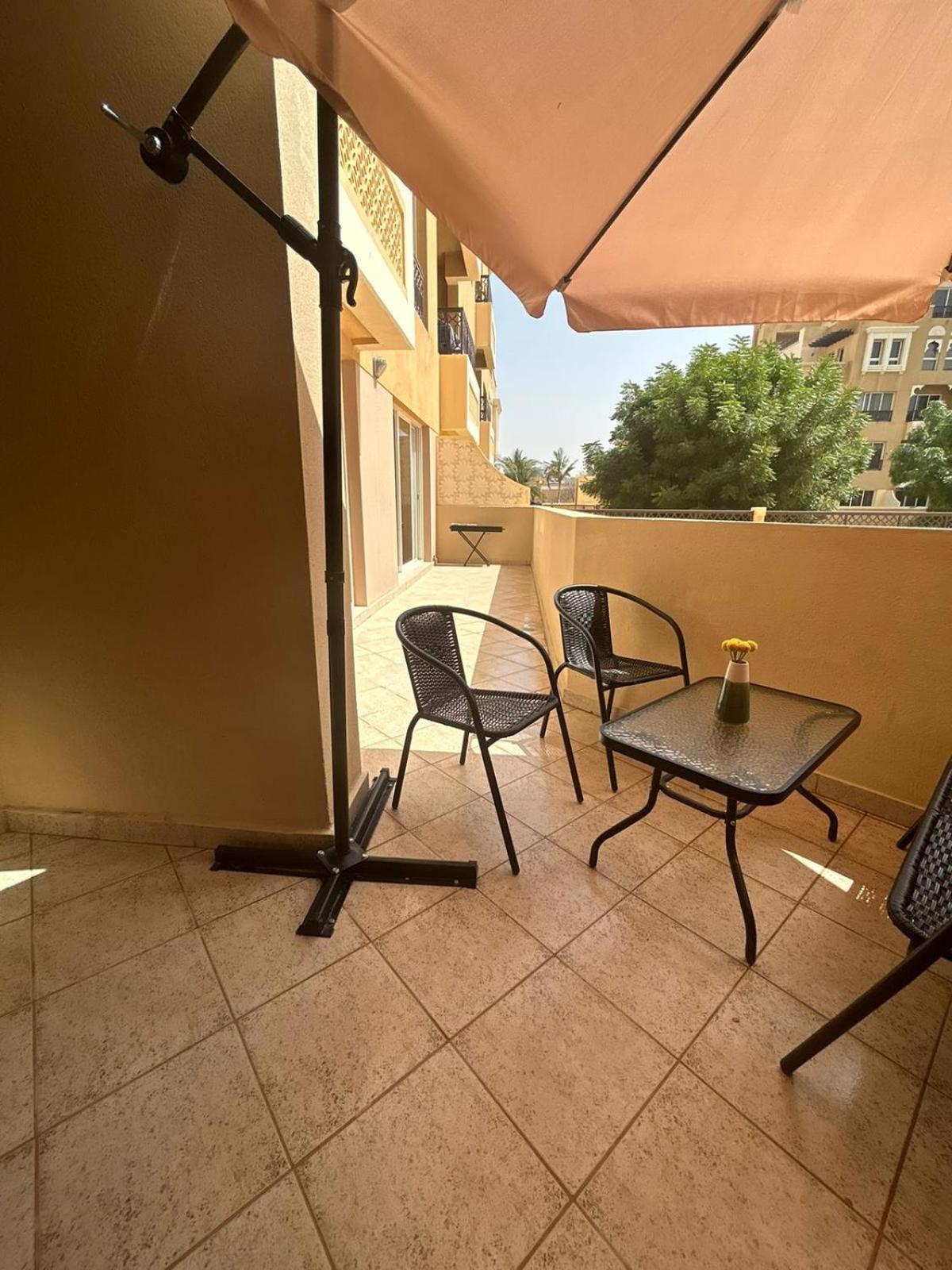 2 Bedroom Al Marjan Island Near The Apartment