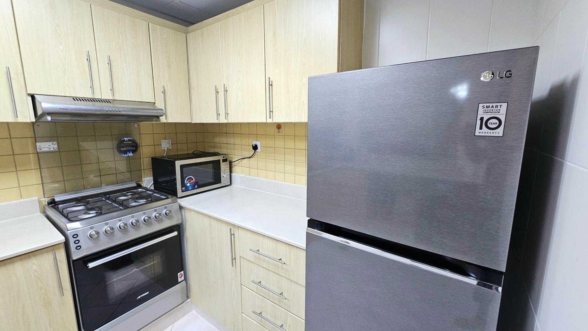 2 Bedroom Al Marjan Island Near The Apartment *