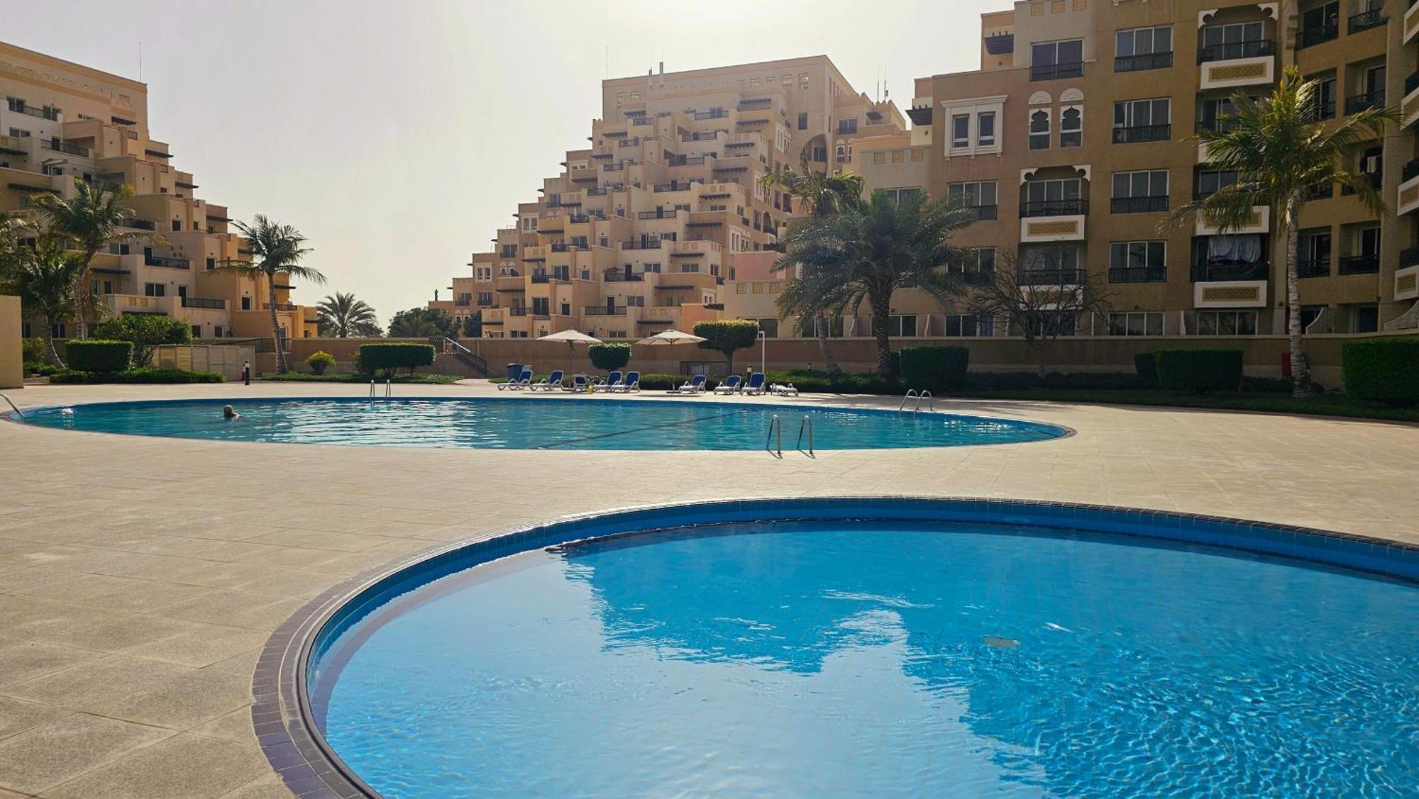 2 Bedroom Al Marjan Island Near The Apartment