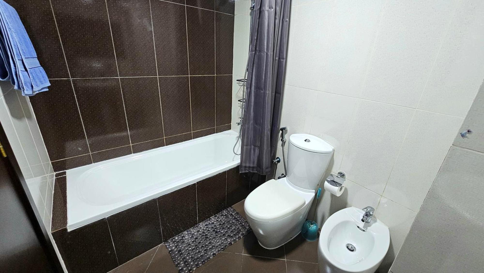 Apartment 2 Bedroom Al Marjan Island Near The