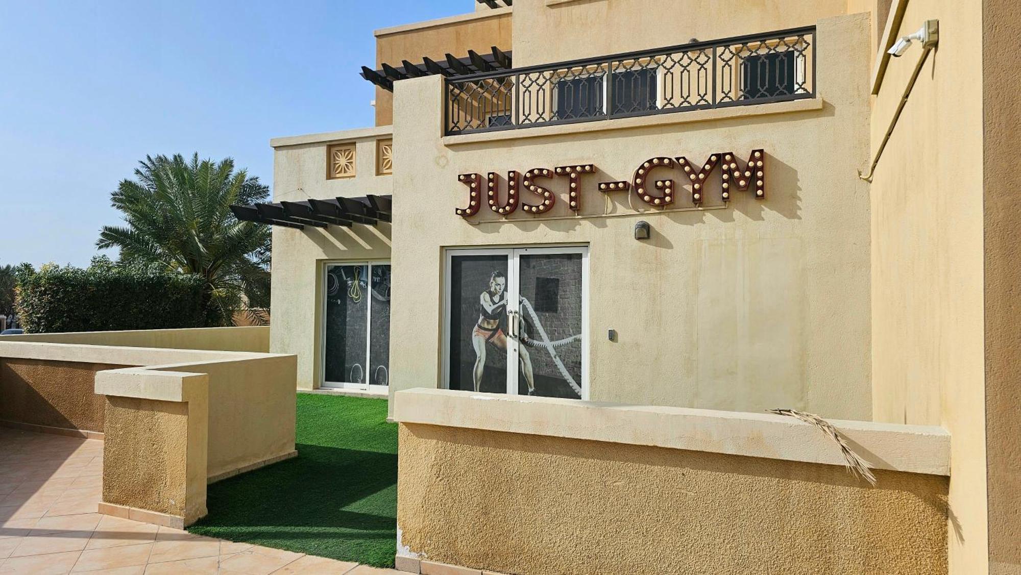 2 Bedroom Al Marjan Island Near The *